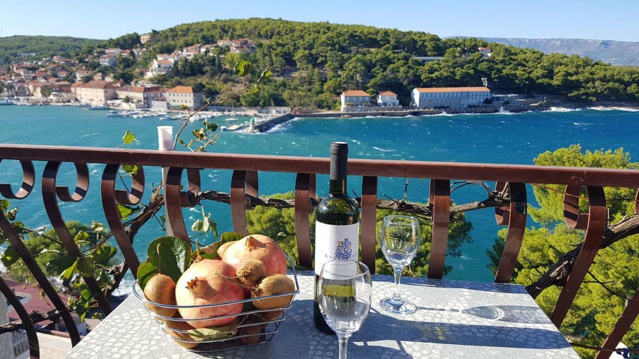 And Caric Apartment Jelsa (Hvar)