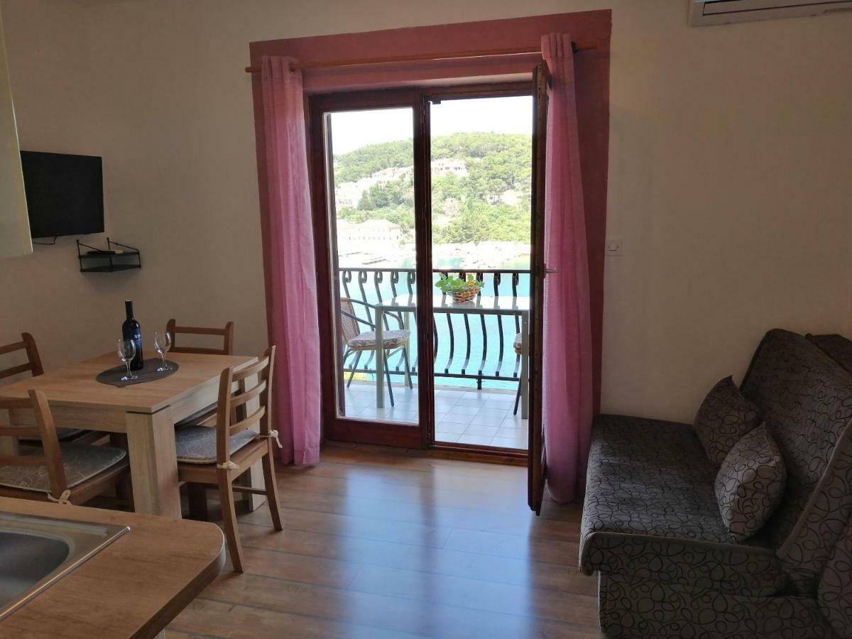 And Caric Apartman Jelsa (Hvar)