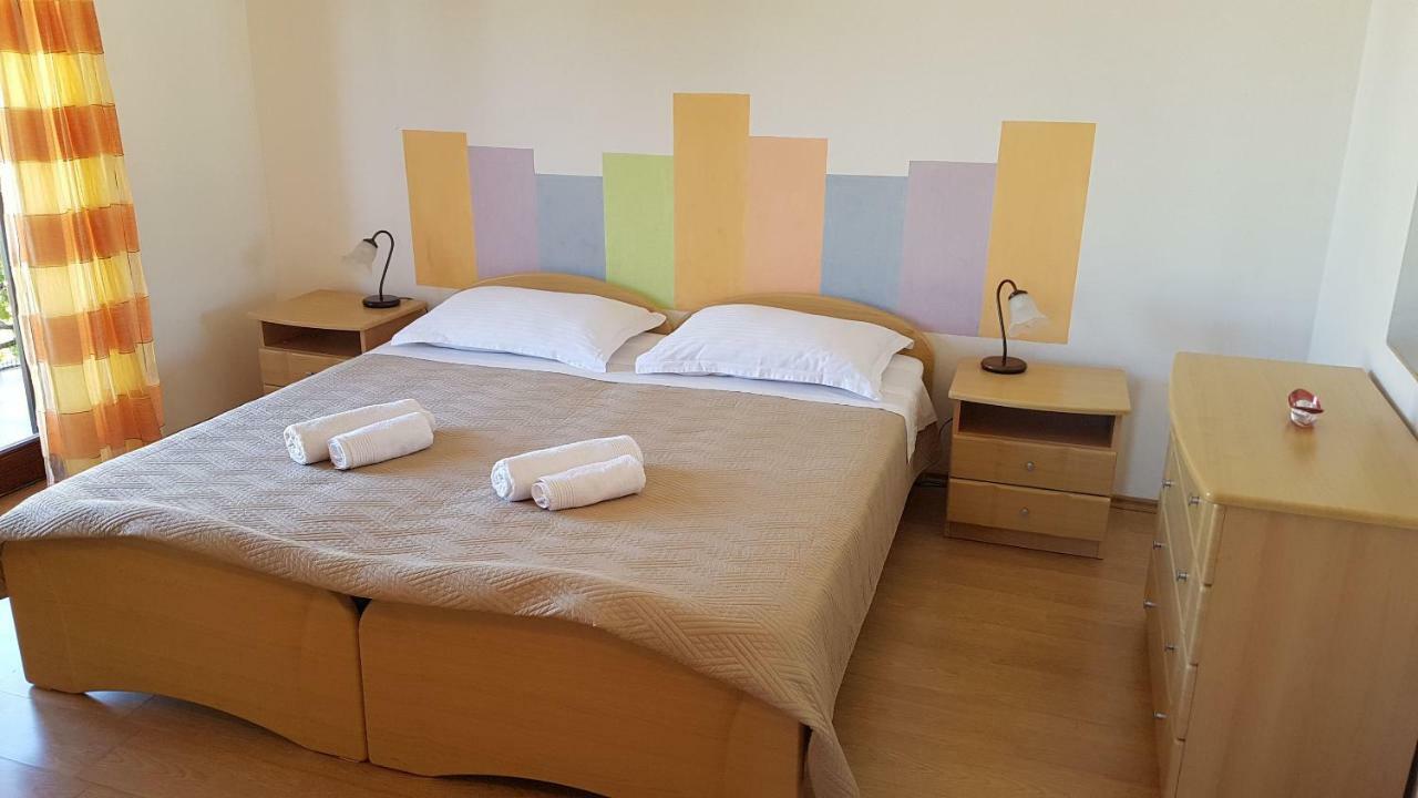 And Caric Apartman Jelsa (Hvar)